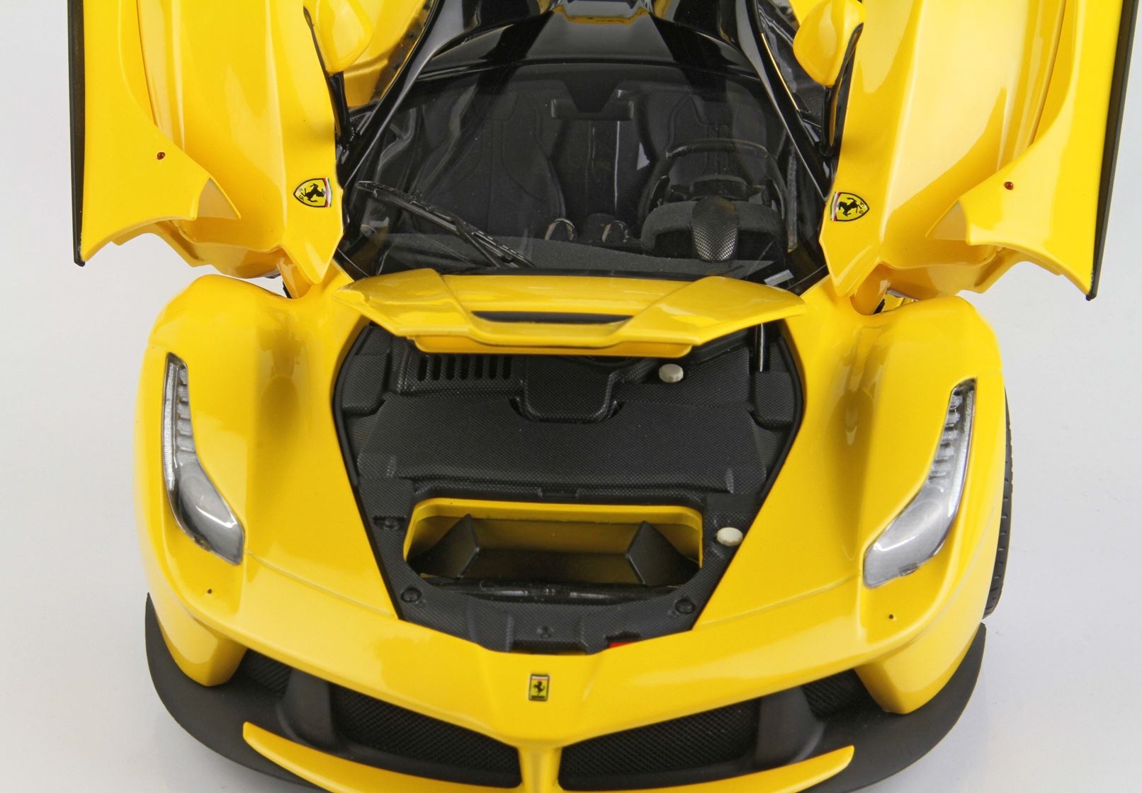 Ferrari LaFerrari 1/18 BBR – Giallo Modena Toit Noir – Collection Prestige